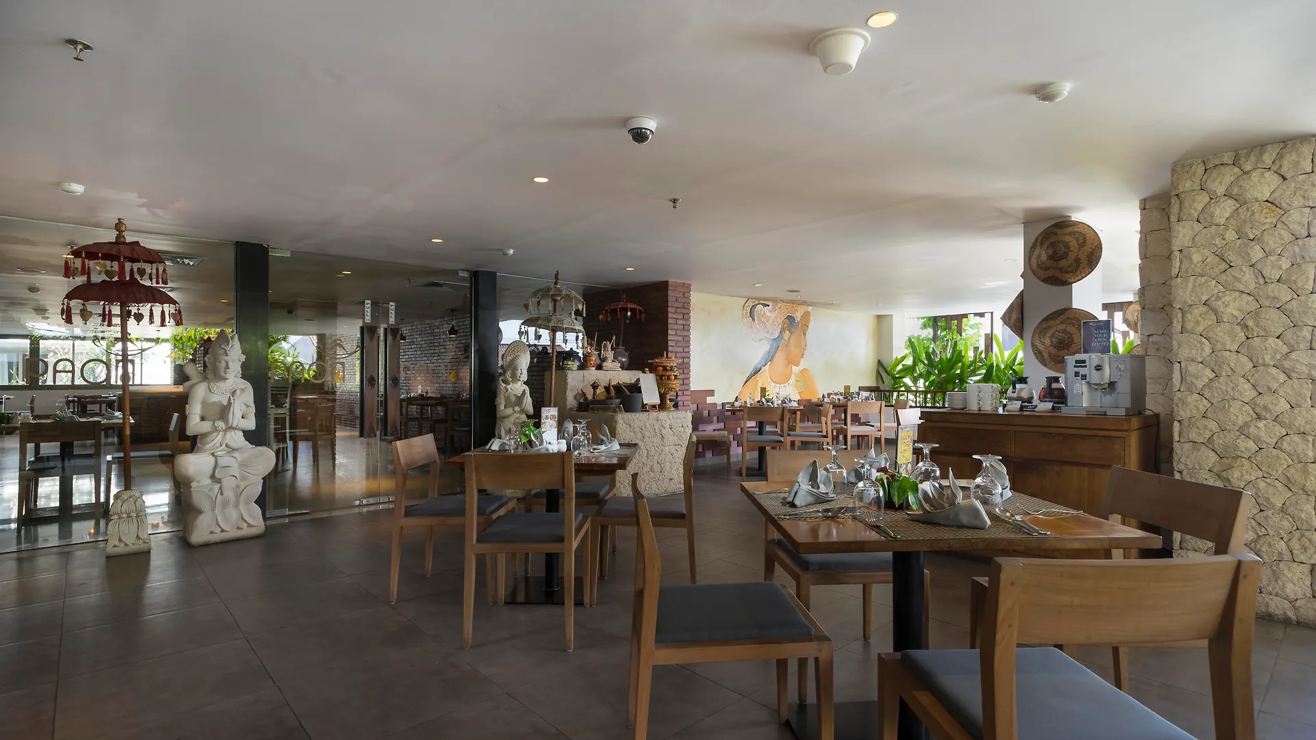 D'Primahotel Petitenget Seminyak 2 Индонезия