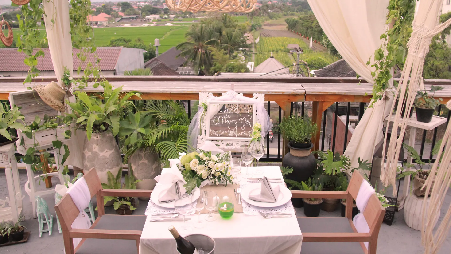 D'Primahotel Petitenget Seminyak 2 Семиньяк