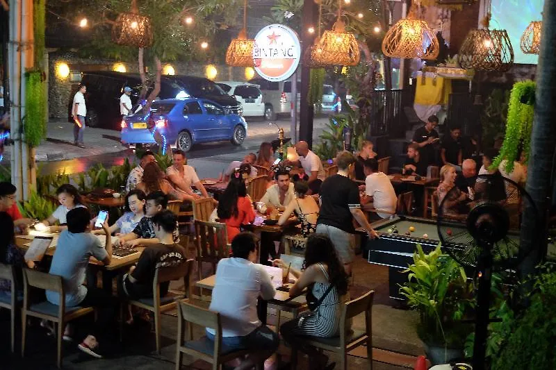 D'Primahotel Petitenget Seminyak 2 Семиньяк