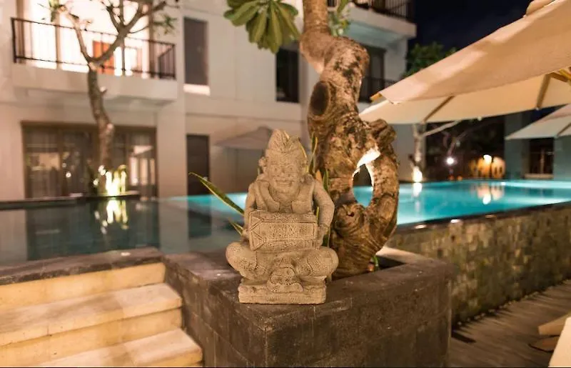 D'Primahotel Petitenget Seminyak 2 Отель